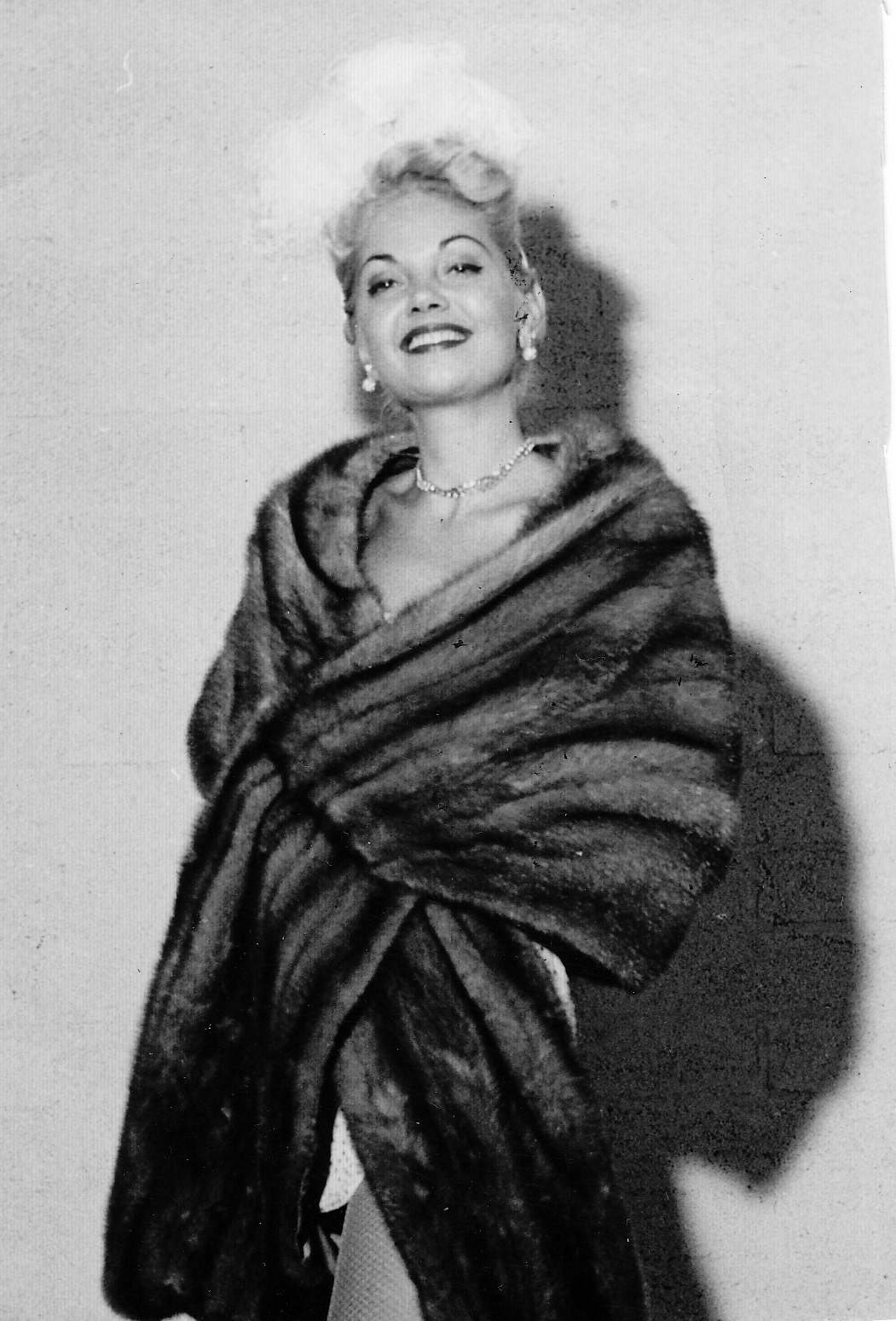 Elaine Viken-Las Vegas Showgirl, c1955
